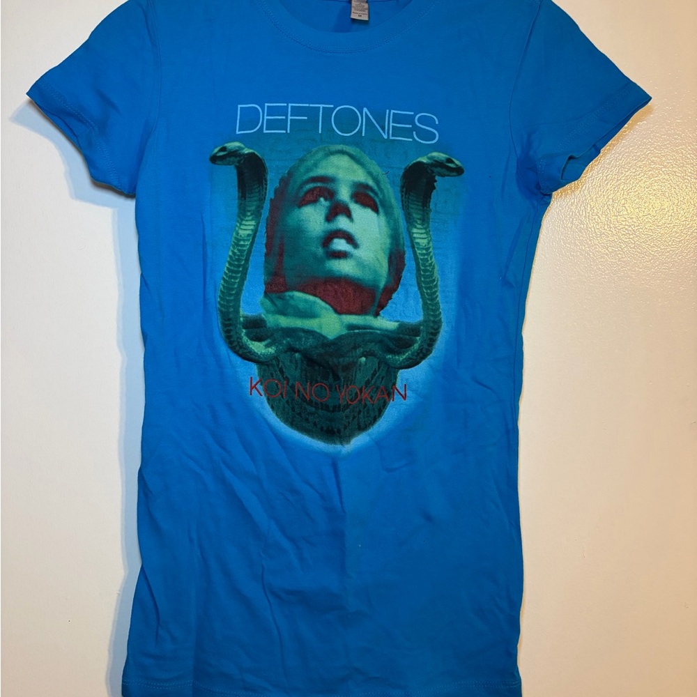 Deftones Graphic T-Shirt women’s mediums